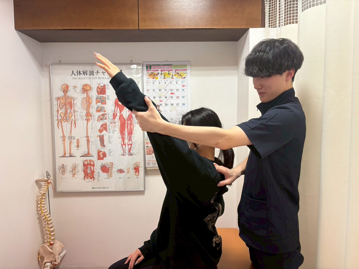 肩こりの検査の様子